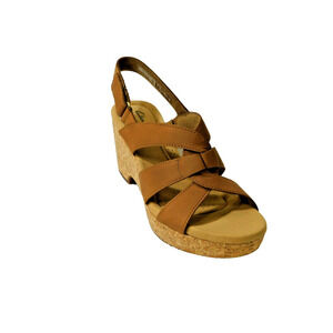 W610 Clarks Tan Giselle Beach Leather Wedge Sandals, Size 8 M